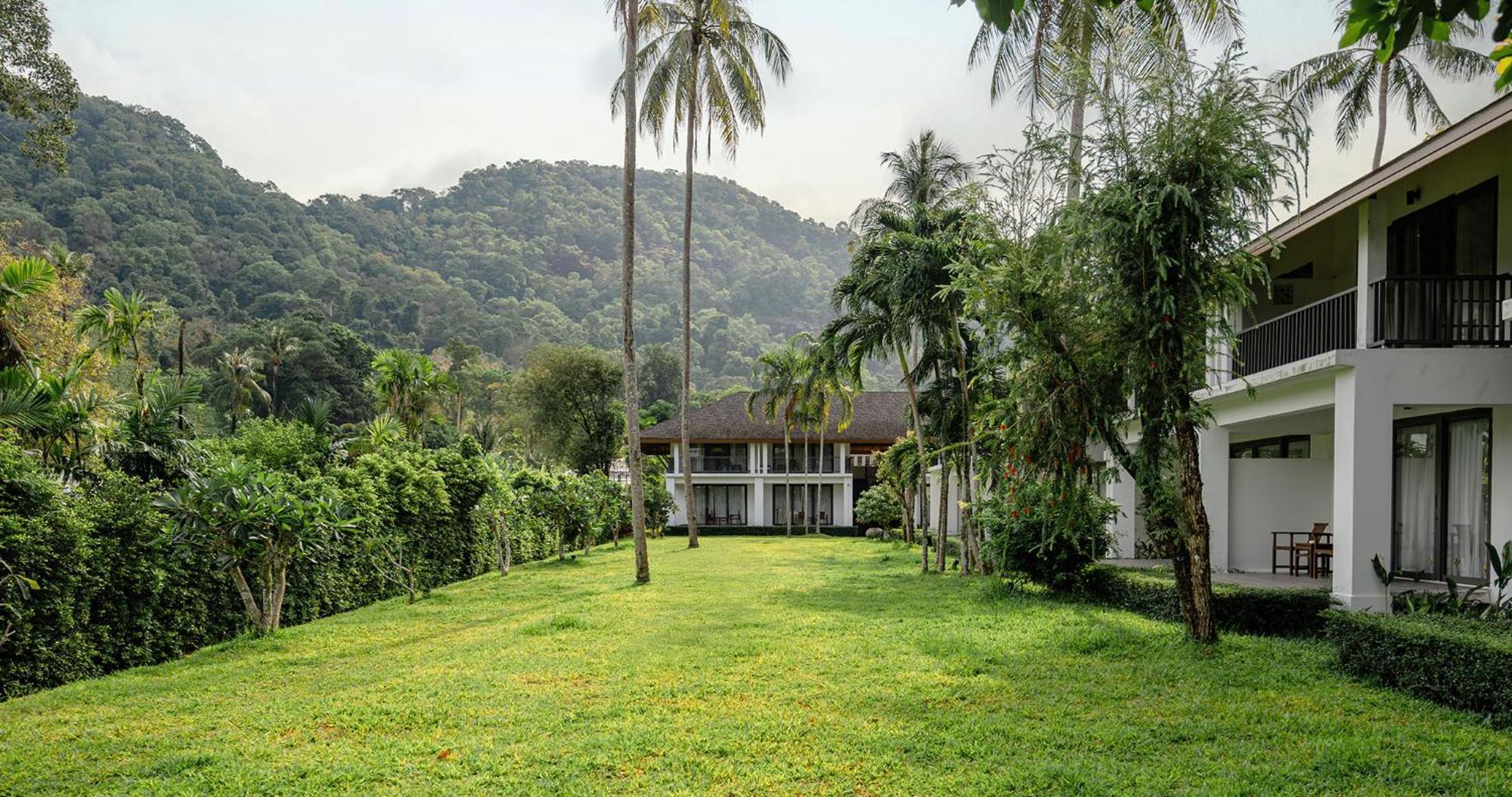 Awa Resort 4*